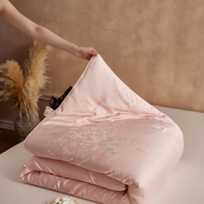 91家纺网 家纺一手货源 找家纺 （总）芯氧 2025新款蝴蝶仙子羊绒被 被子被芯