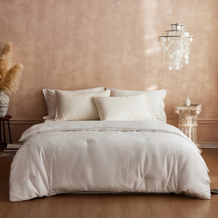 91家纺网 家纺一手货源 找家纺 芯氧 2025新款蝴蝶仙子羊绒被 被子被芯 白色