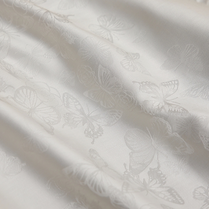 91家纺网 家纺一手货源 找家纺 芯氧 2025新款蝴蝶仙子羊绒被 被子被芯 白色