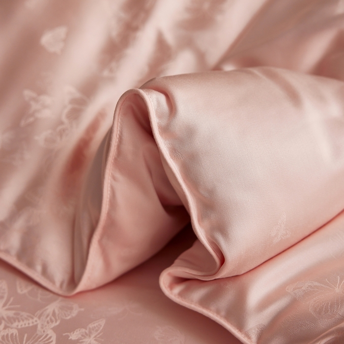 91家纺网 家纺一手货源 找家纺 芯氧 2025新款蝴蝶仙子羊绒被 被子被芯 粉色