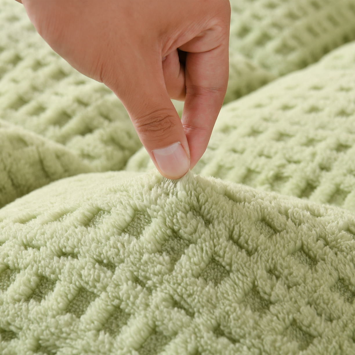 91家纺网 家纺一手货源 找家纺 预言家纺 2025新款A类舒棉绒牛奶绒羽丝绒床垫褥子多功能软垫垫子 抹茶绿