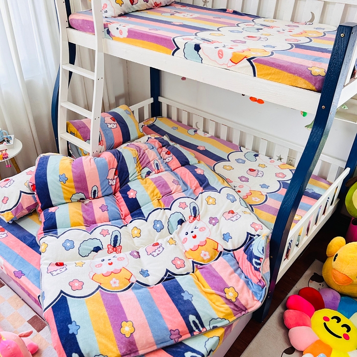 91家纺网 家纺一手货源 找家纺 小虾米 2025新款加厚牛奶绒被套单被套被套单件 彩虹兔