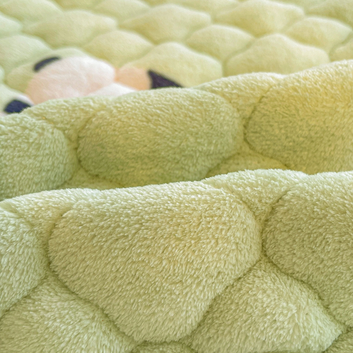 91家纺网 家纺一手货源 找家纺 喜居 2025新款加厚印花牛奶绒夹棉床垫床褥垫褥子床护垫 晚安熊猫