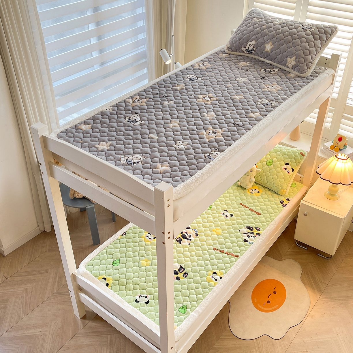 91家纺网 家纺一手货源 找家纺 喜居 2025新款加厚印花牛奶绒夹棉床垫床褥垫褥子床护垫 星际萌宠