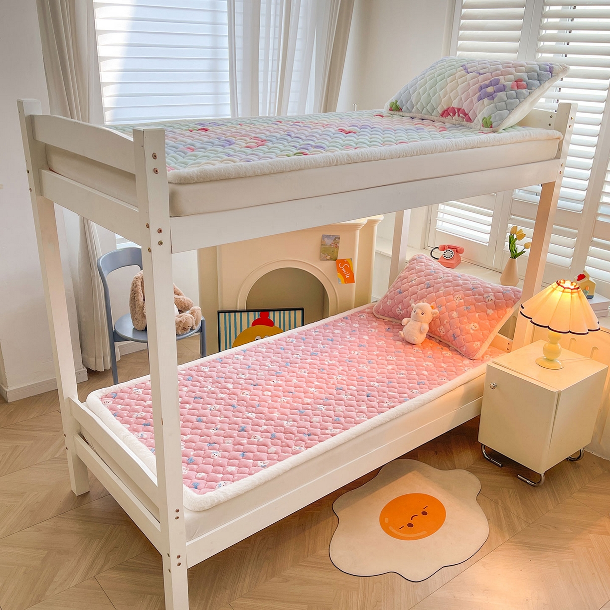 91家纺网 家纺一手货源 找家纺 喜居 2025新款加厚印花牛奶绒夹棉床垫床褥垫褥子床护垫 粉粉兔