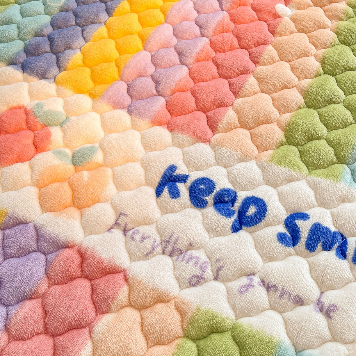 91家纺网 家纺一手货源 找家纺 喜居 2025新款加厚印花牛奶绒夹棉床垫床褥垫褥子床护垫 彩虹淘气