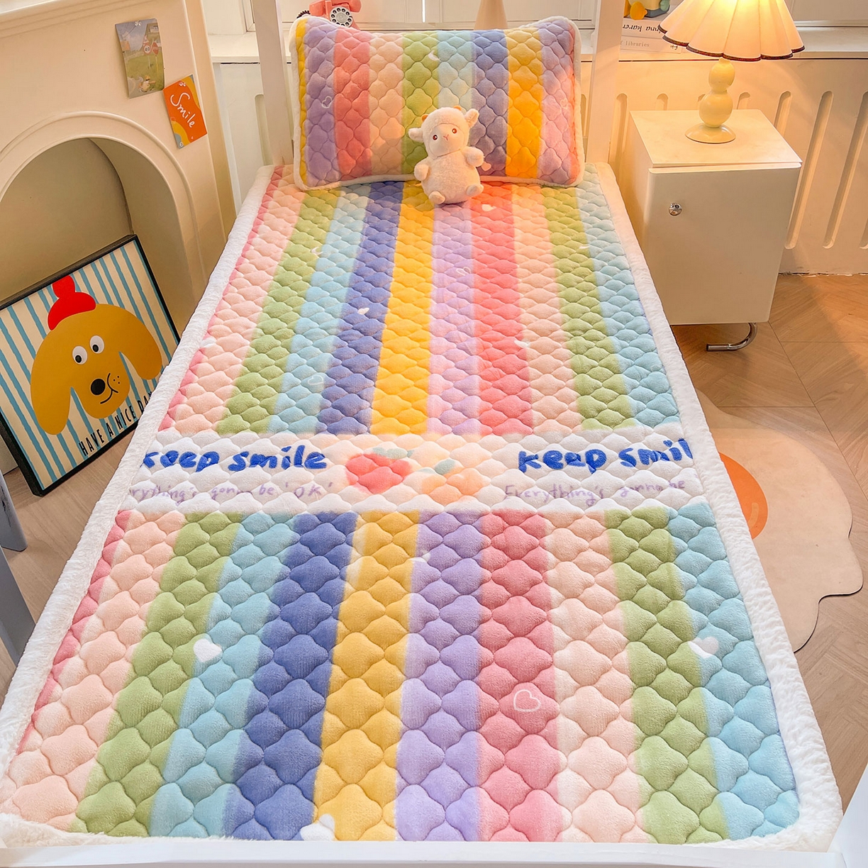 91家纺网 家纺一手货源 找家纺 喜居 2025新款加厚印花牛奶绒夹棉床垫床褥垫褥子床护垫 彩虹淘气