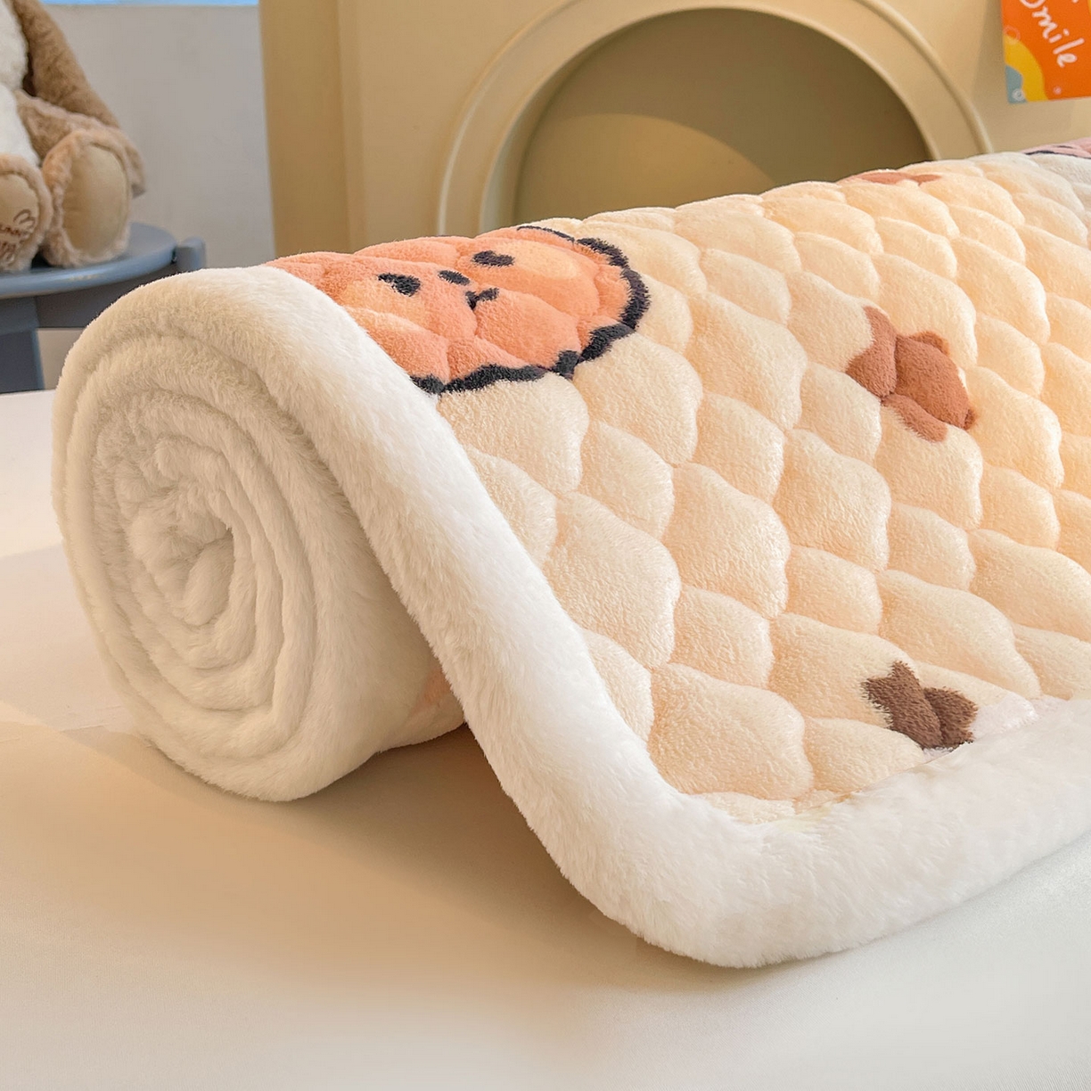 91家纺网 家纺一手货源 找家纺 喜居 2025新款加厚印花牛奶绒夹棉床垫床褥垫褥子床护垫 小熊宝