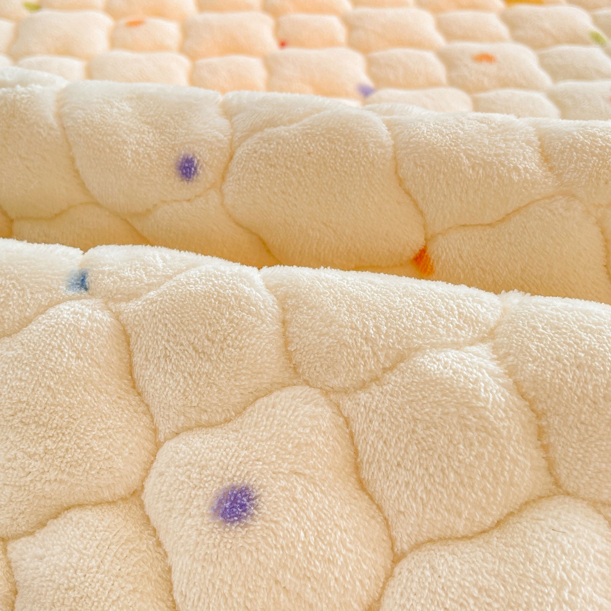 91家纺网 家纺一手货源 找家纺 喜居 2025新款加厚印花牛奶绒夹棉床垫床褥垫褥子床护垫 童话星空