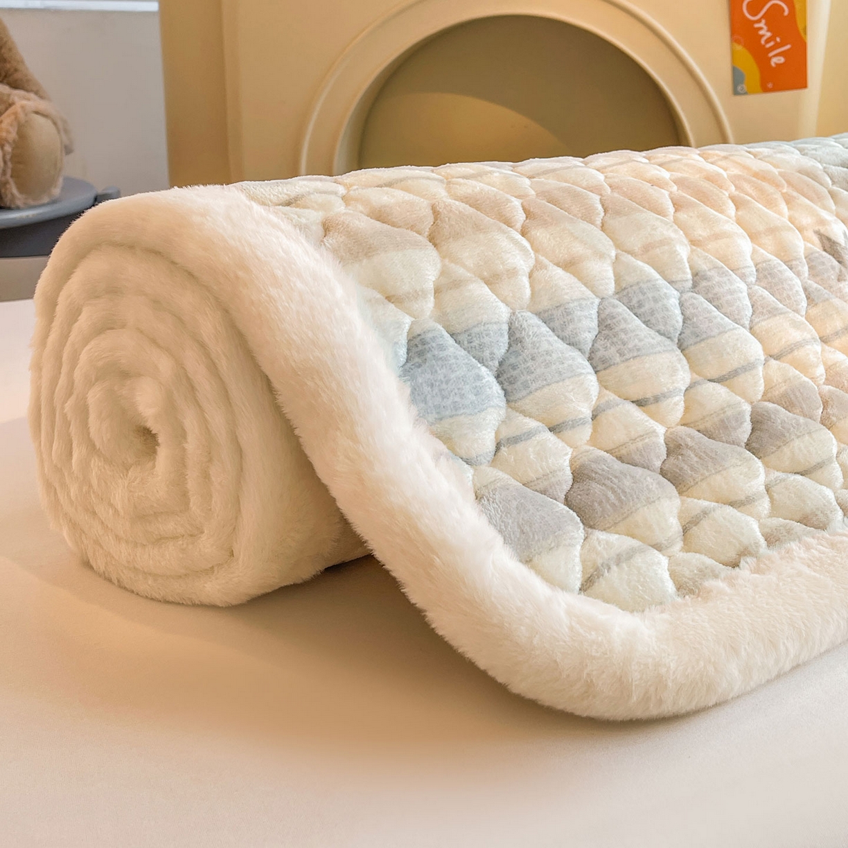 91家纺网 家纺一手货源 找家纺 喜居 2025新款加厚印花牛奶绒夹棉床垫床褥垫褥子床护垫 星河