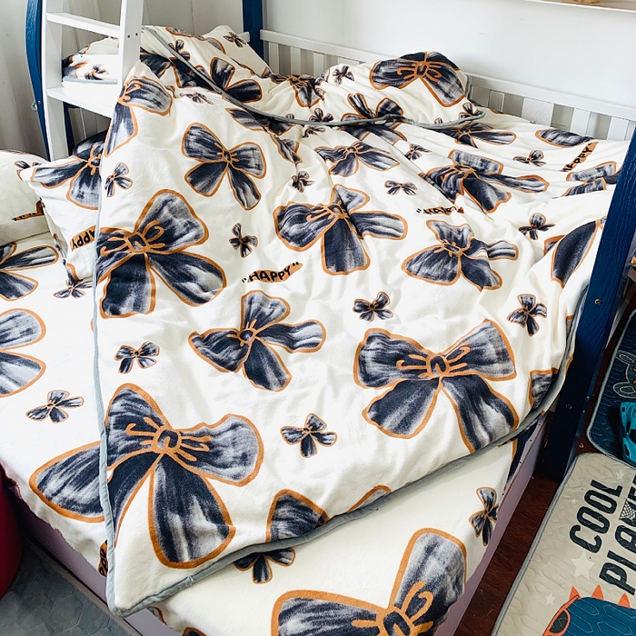 91家纺网 家纺一手货源 找家纺 小虾米 2025新款加厚牛奶绒被套单被套被套单件 蝶恋花