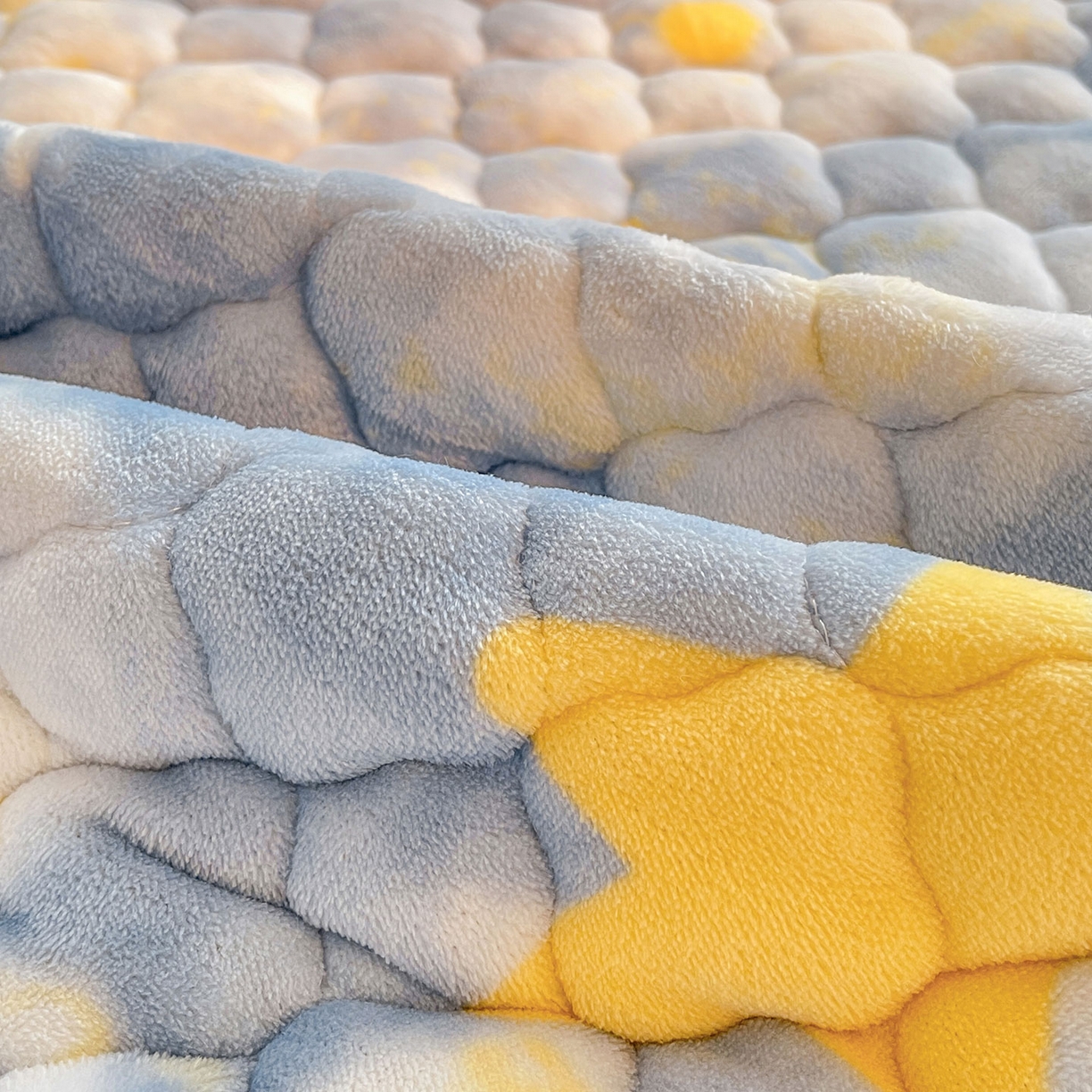 91家纺网 家纺一手货源 找家纺 喜居 2025新款加厚印花牛奶绒夹棉床垫床褥垫褥子床护垫 星空