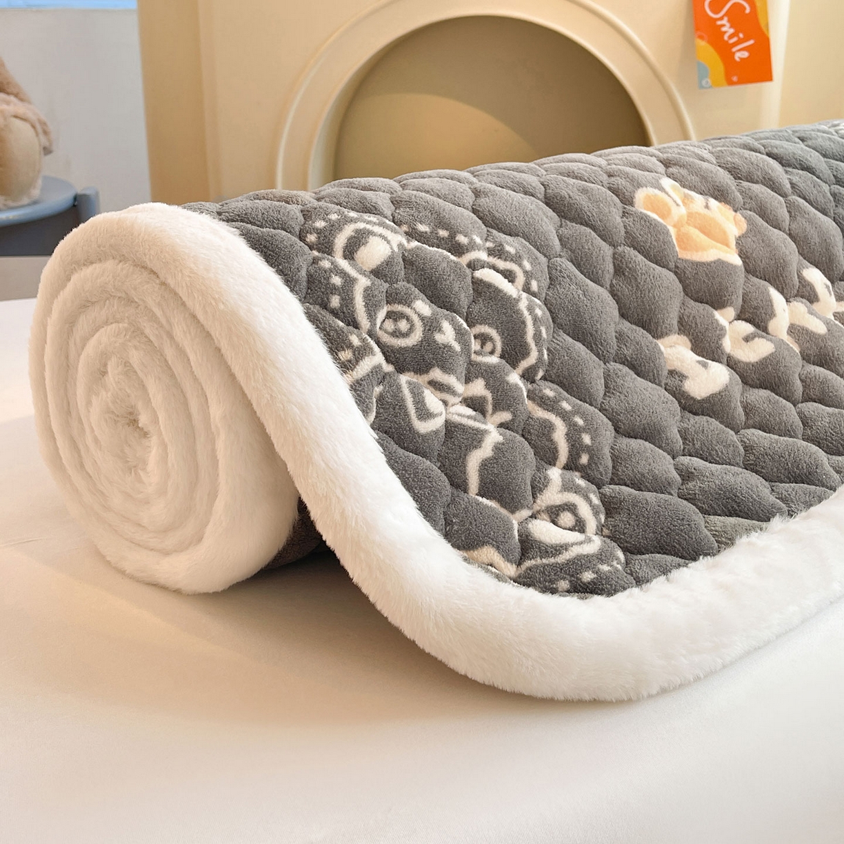 91家纺网 家纺一手货源 找家纺 喜居 2025新款加厚印花牛奶绒夹棉床垫床褥垫褥子床护垫 嘟嘟熊