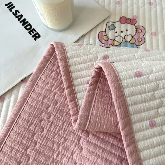 91家纺网 家纺一手货源 找家纺 卢赛尔 2025新款床盖单品单床盖云感加厚夹床单床罩软床垫-四季款（提供买家秀） KT乐园