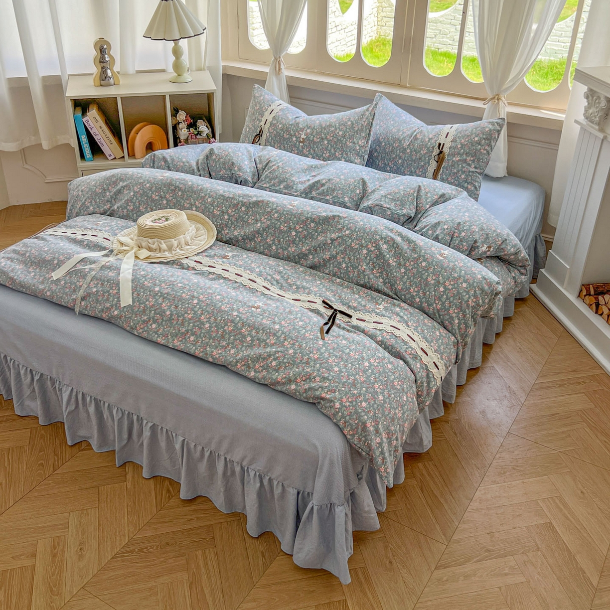 老K (原美阁） 2025新款床裙款蝴蝶结细丝斜纹韩版四件套 蓝色小碎花