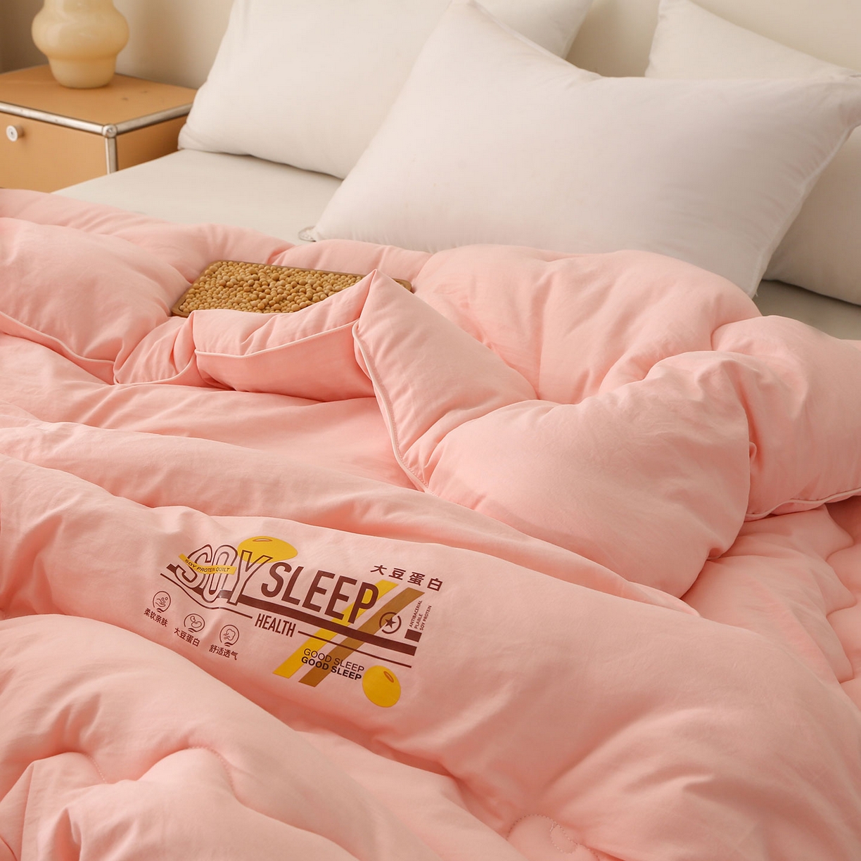 91家纺网 家纺一手货源 找家纺 薇玛仕 2025新款简约超柔水洗皱皱棉大豆被秋冬被被子被芯 粉玉