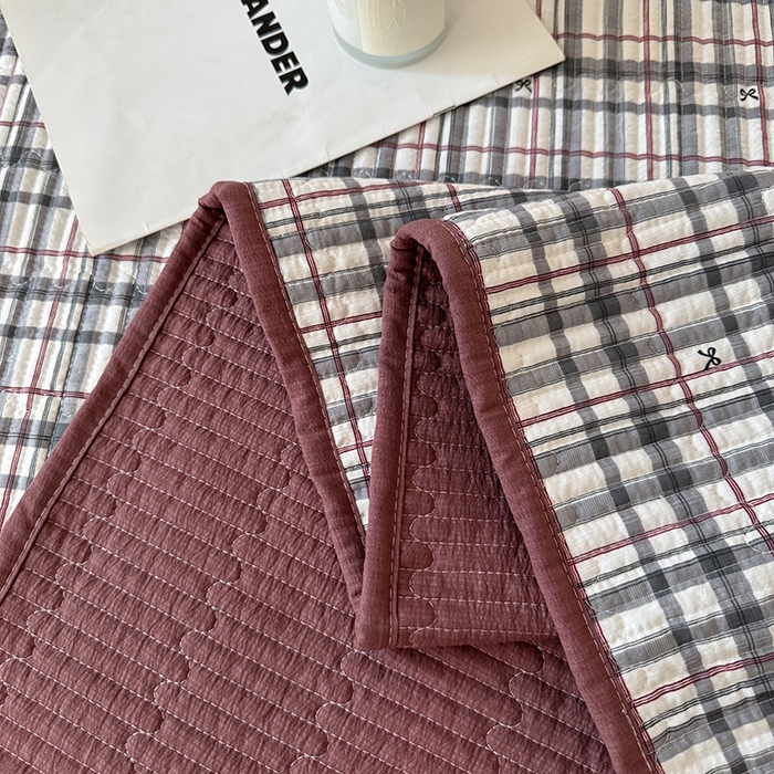 91家纺网 家纺一手货源 找家纺 卢赛尔 2025新款床盖单品单床盖云感加厚夹床单床罩软床垫-四季款（提供买家秀） 布丁