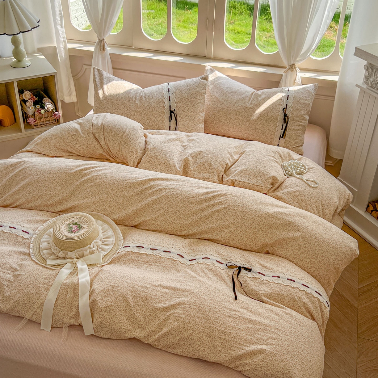 91家纺网 家纺一手货源 找家纺 老K (原美阁） 2025新款床裙款蝴蝶结细丝斜纹韩版四件套 缤纷花舍