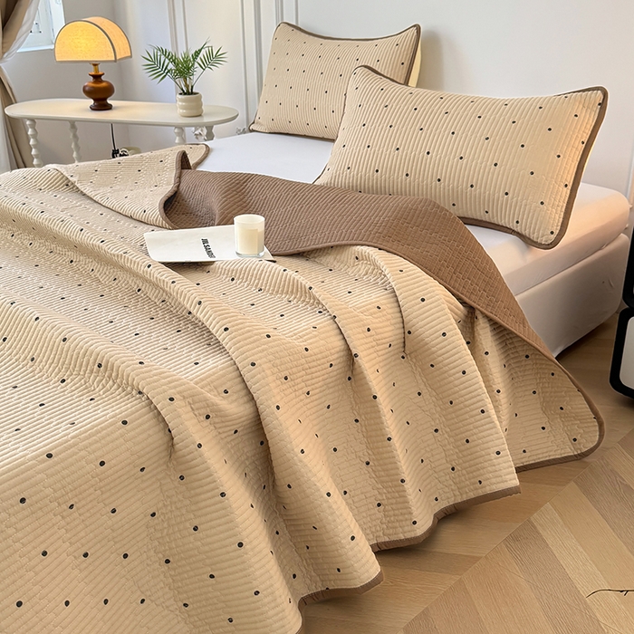 91家纺网 家纺一手货源 找家纺 卢赛尔 2025新款床盖单品单床盖云感加厚夹床单床罩软床垫-四季款（提供买家秀） 点点爱