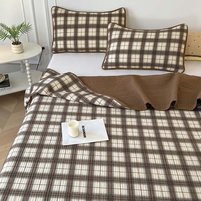 91家纺网 家纺一手货源 找家纺 卢赛尔 2025新款床盖单品单床盖云感加厚夹床单床罩软床垫-四季款（提供买家秀） 格韵