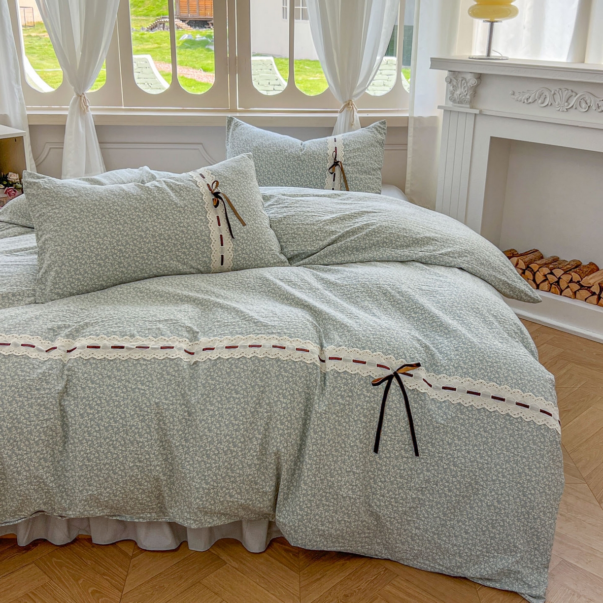 91家纺网 家纺一手货源 找家纺 老K (原美阁） 2025新款床裙款蝴蝶结细丝斜纹韩版四件套 绿色小碎花