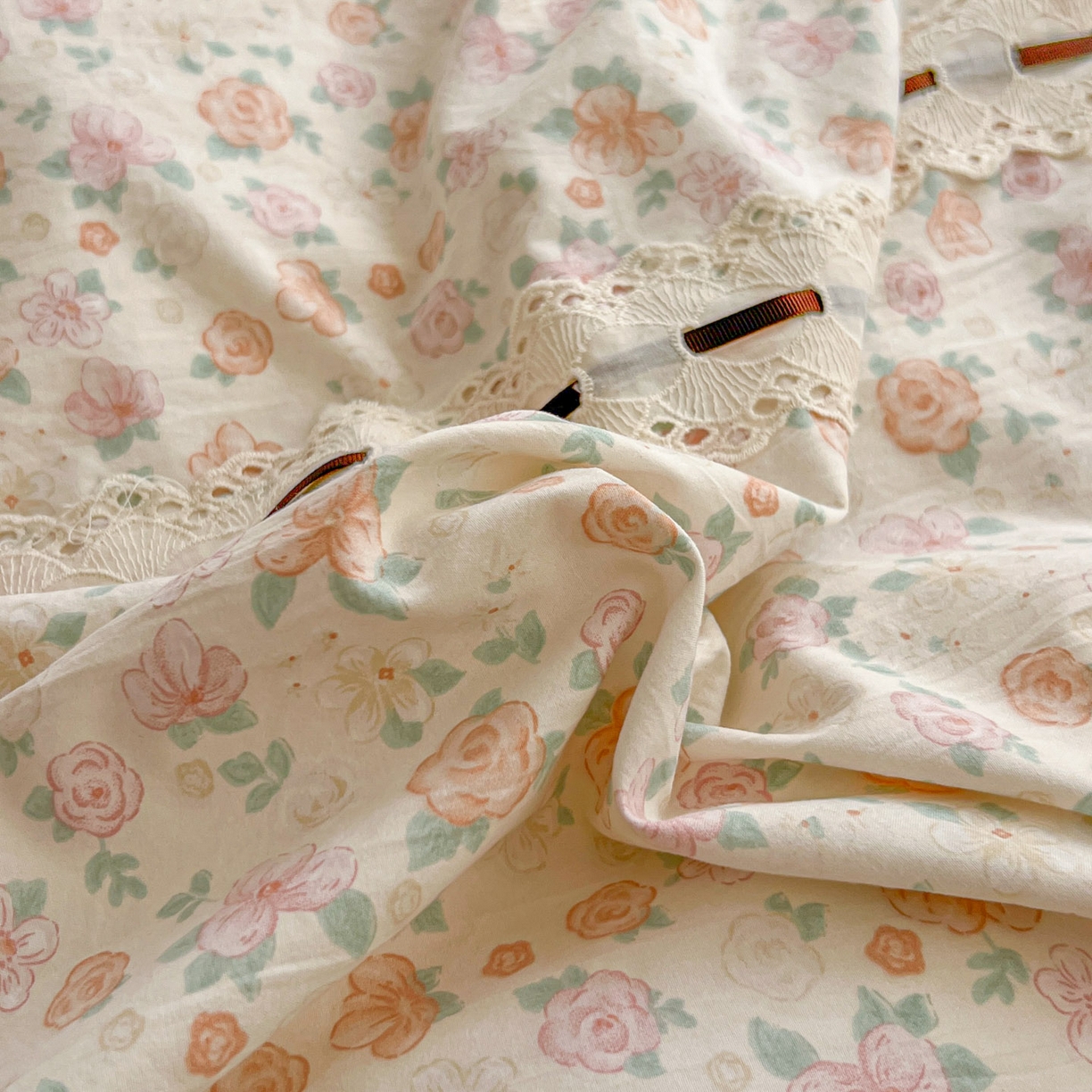 91家纺网 家纺一手货源 找家纺 老K (原美阁） 2025新款床裙款蝴蝶结细丝斜纹韩版四件套 悠然雅居