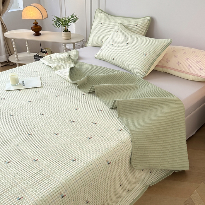 91家纺网 家纺一手货源 找家纺 卢赛尔 2025新款床盖单品单床盖云感加厚夹床单床罩软床垫-四季款（提供买家秀） 腊肠狗