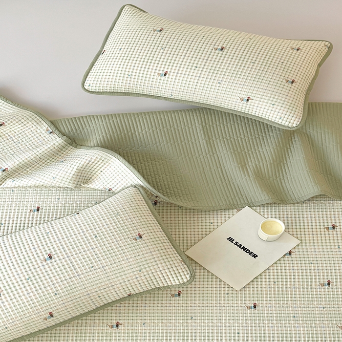 91家纺网 家纺一手货源 找家纺 卢赛尔 2025新款床盖单品单床盖云感加厚夹床单床罩软床垫-四季款（提供买家秀） 腊肠狗