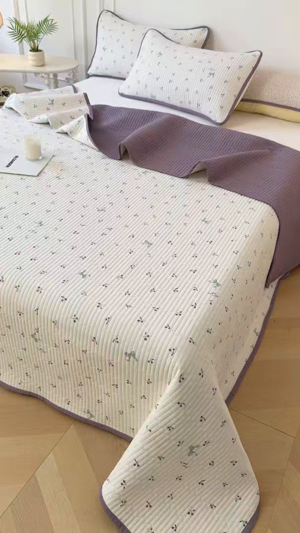 91家纺网 家纺一手货源 找家纺 卢赛尔 2025新款床盖单品单床盖云感加厚夹床单床罩软床垫-四季款（提供买家秀） 樱桃紫