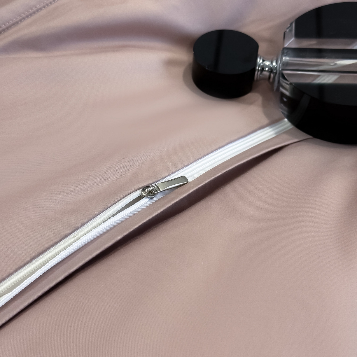 91家纺网 家纺一手货源 找家纺 花时间 2025新款100支天丝棉提花四件套 巴黎花语-粉