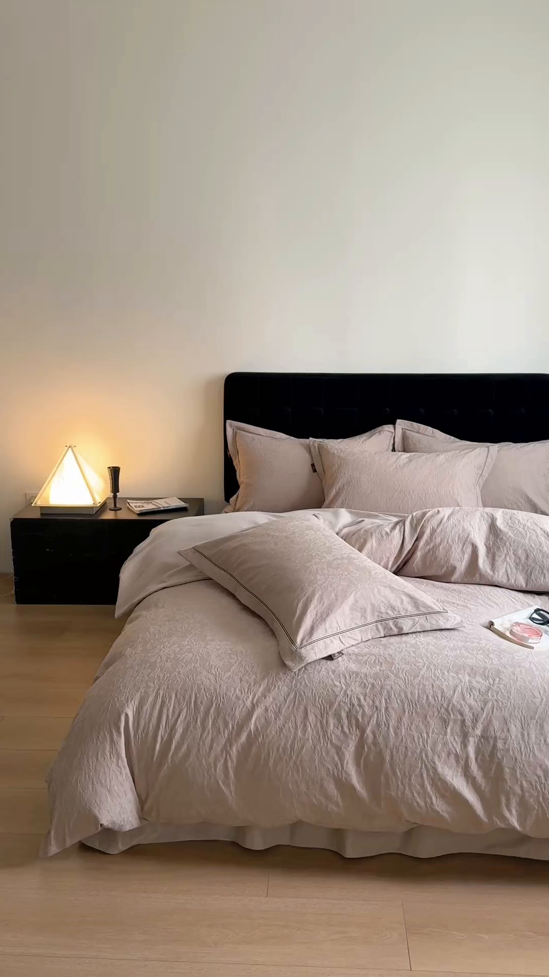 91家纺网 家纺一手货源 找家纺 （总）于果 2025新款全棉纯棉亮面立体浮雕磨毛四件套