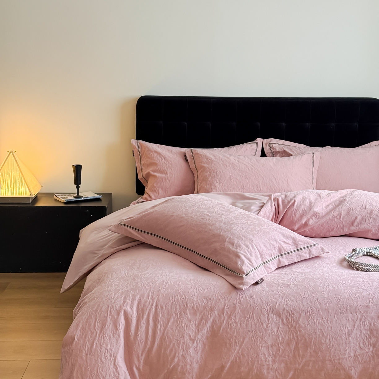 91家纺网 家纺一手货源 找家纺 （总）于果 2025新款全棉纯棉亮面立体浮雕磨毛四件套