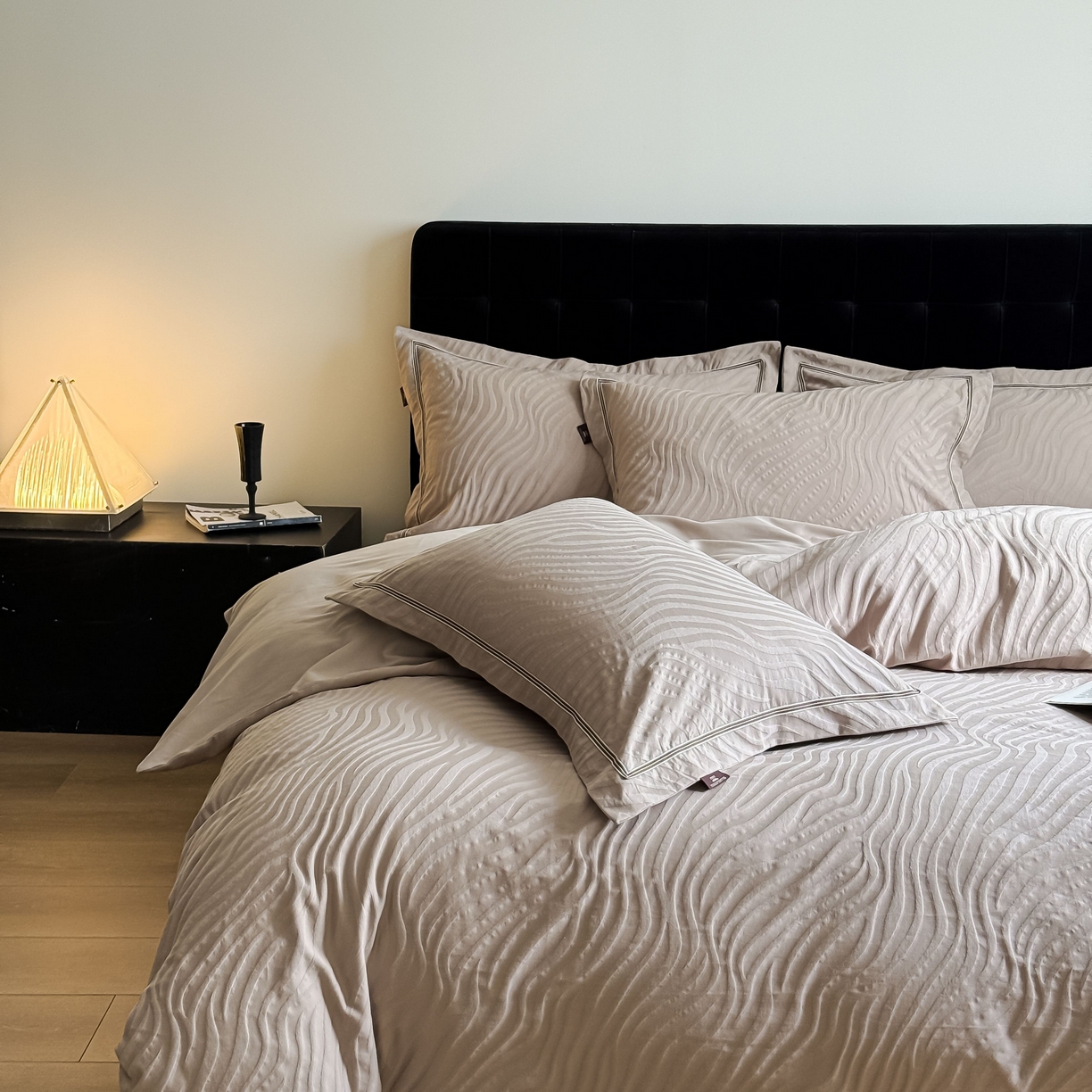 91家纺网 家纺一手货源 找家纺 （总）于果 2025新款全棉纯棉亮面立体浮雕磨毛四件套