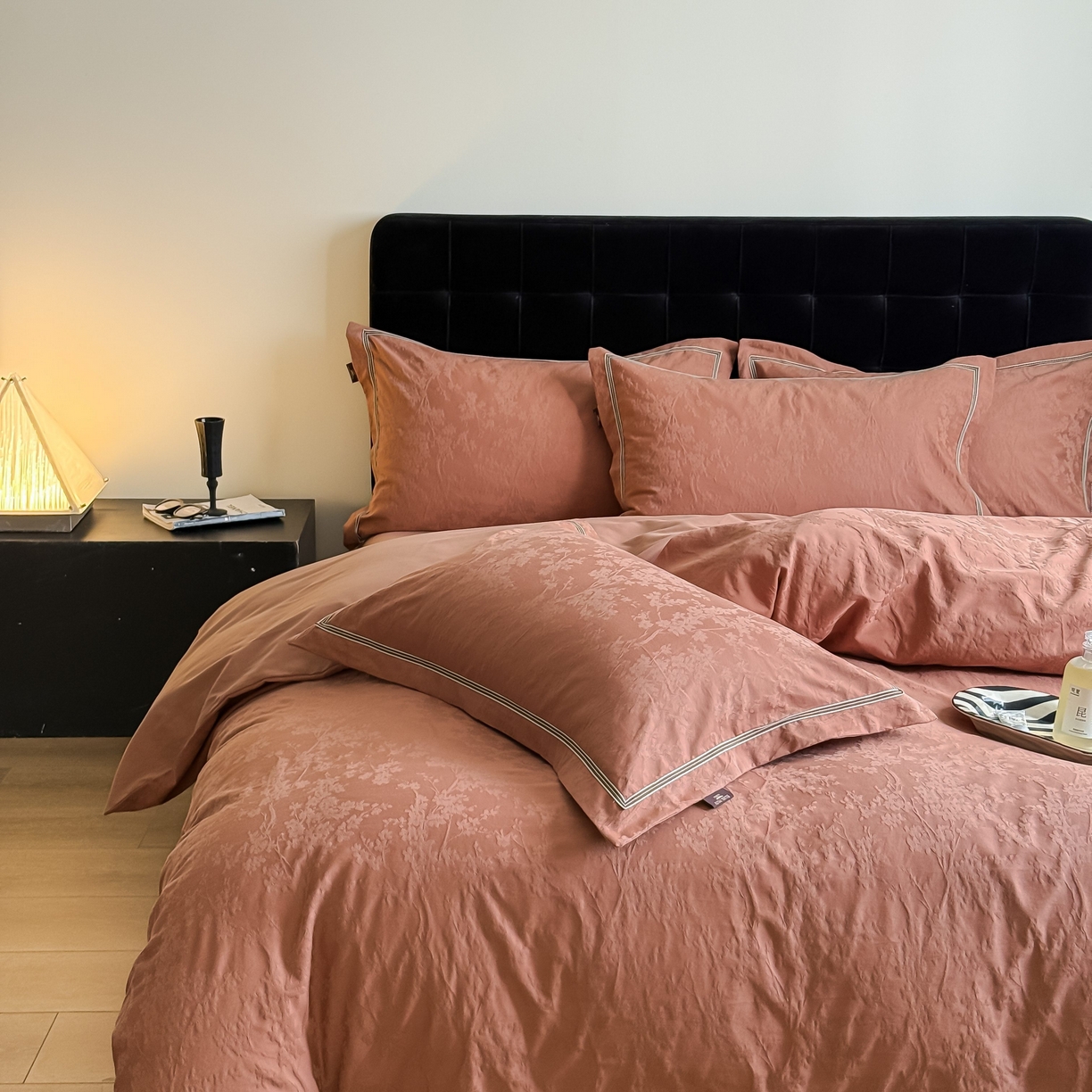 91家纺网 家纺一手货源 找家纺 （总）于果 2025新款全棉纯棉亮面立体浮雕磨毛四件套