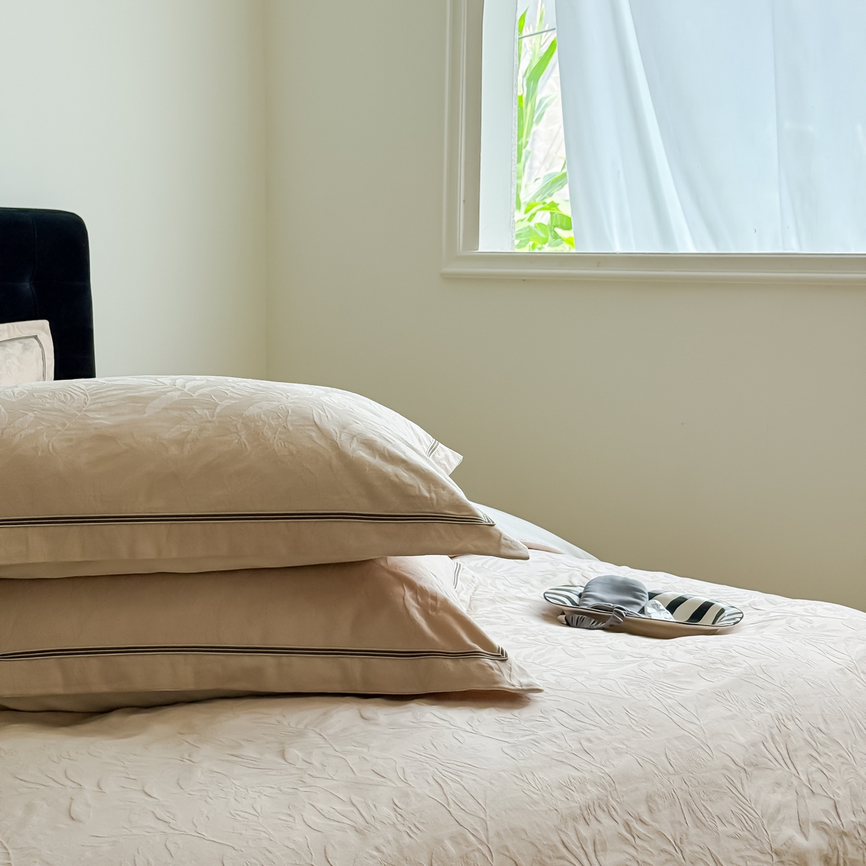 91家纺网 家纺一手货源 找家纺 于果 2025新款全棉纯棉亮面立体浮雕磨毛四件套 古屿-米杏