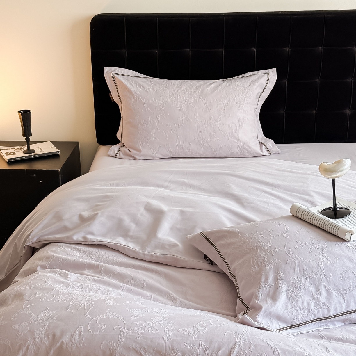 91家纺网 家纺一手货源 找家纺 于果 2025新款全棉纯棉亮面立体浮雕磨毛四件套 花漾梦境-幻影紫