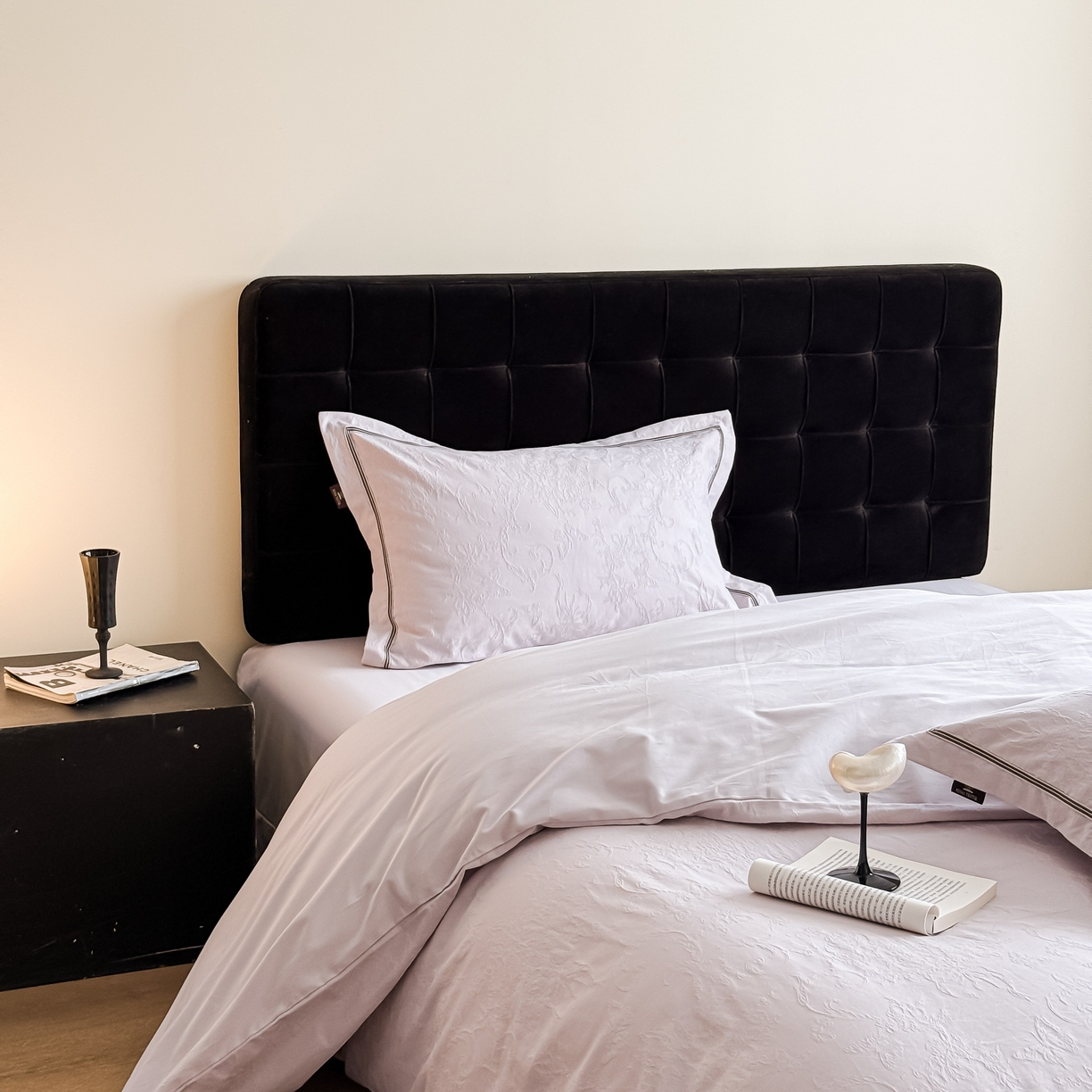 91家纺网 家纺一手货源 找家纺 于果 2025新款全棉纯棉亮面立体浮雕磨毛四件套 花漾梦境-幻影紫