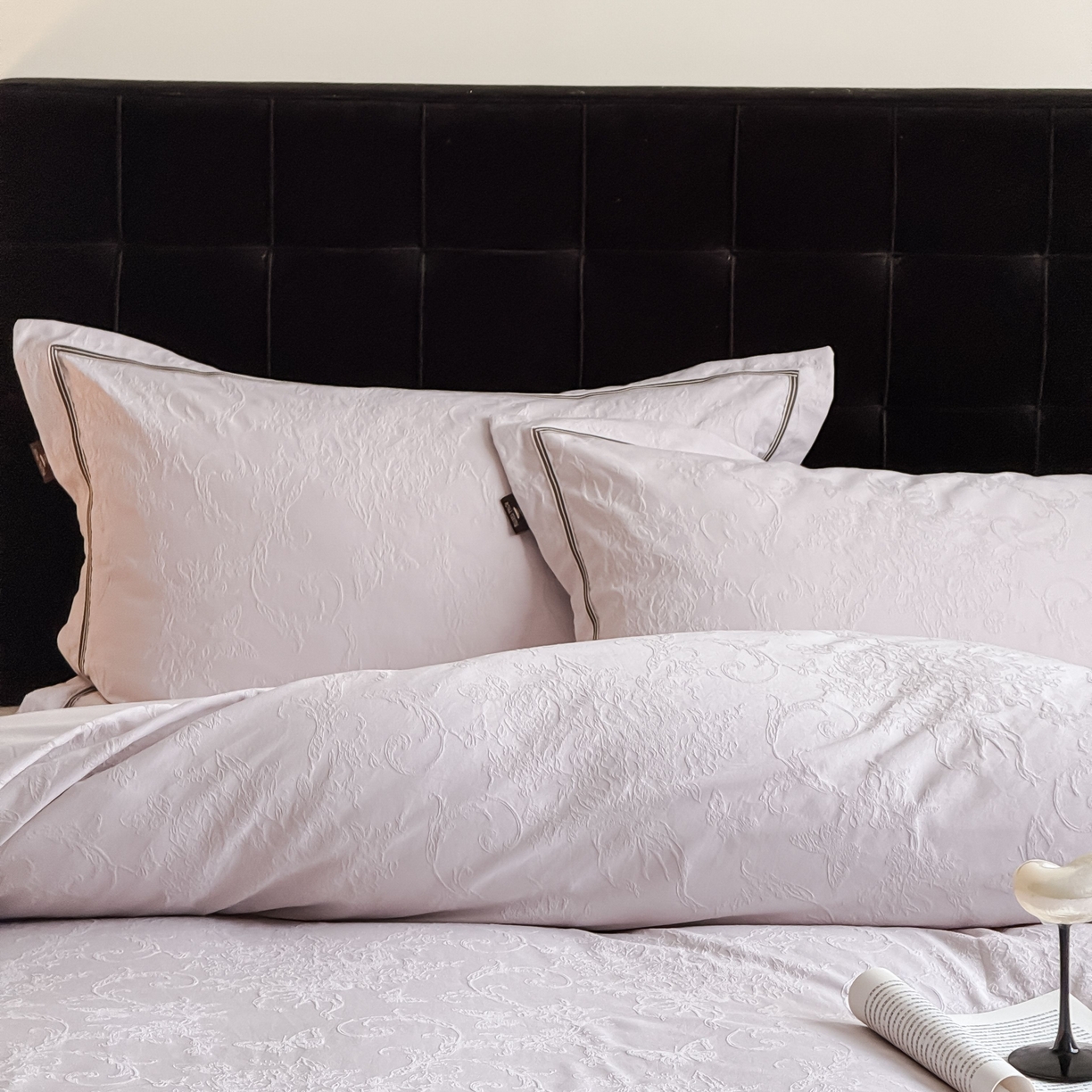 91家纺网 家纺一手货源 找家纺 于果 2025新款全棉纯棉亮面立体浮雕磨毛四件套 花漾梦境-幻影紫