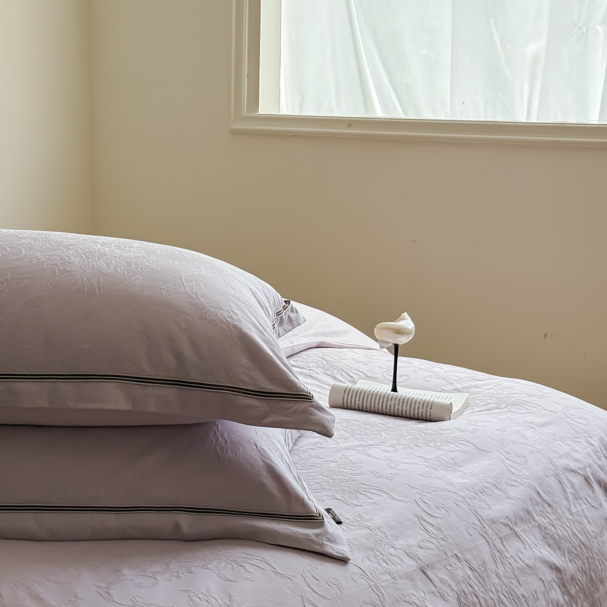 91家纺网 家纺一手货源 找家纺 于果 2025新款全棉纯棉亮面立体浮雕磨毛四件套 花漾梦境-幻影紫