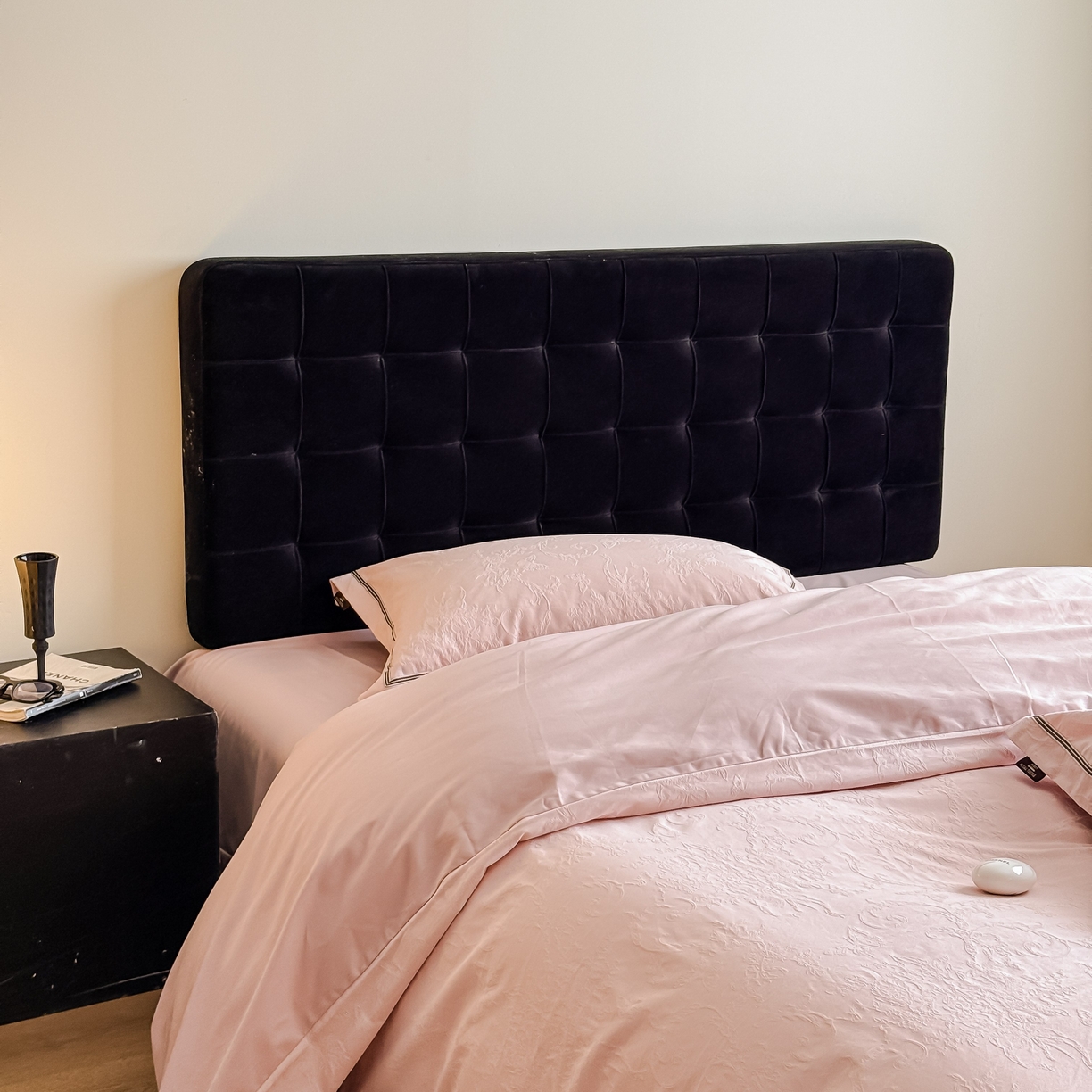 91家纺网 家纺一手货源 找家纺 于果 2025新款全棉纯棉亮面立体浮雕磨毛四件套 花漾梦境-唯美粉