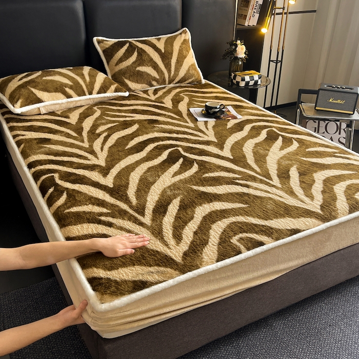 91家纺网 家纺一手货源 找家纺 极简 2025新款牛奶绒保暖单床笠 床笠单件 弗洛朗-咖