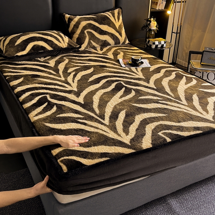 91家纺网 家纺一手货源 找家纺 极简 2025新款牛奶绒保暖单床笠 床笠单件 弗洛朗-蓝