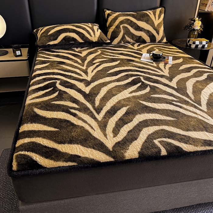 91家纺网 家纺一手货源 找家纺 极简 2025新款牛奶绒保暖单床笠 床笠单件 弗洛朗-蓝