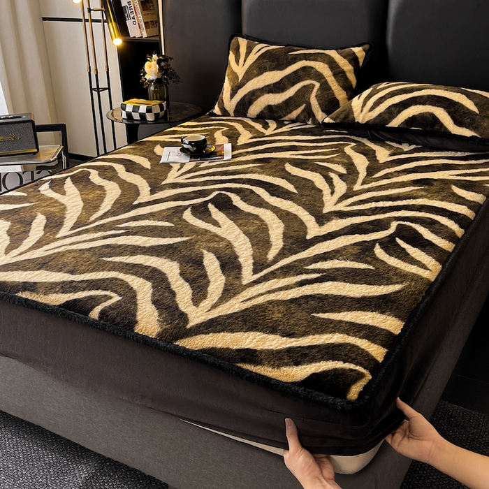 91家纺网 家纺一手货源 找家纺 极简 2025新款牛奶绒保暖单床笠 床笠单件 弗洛朗-蓝