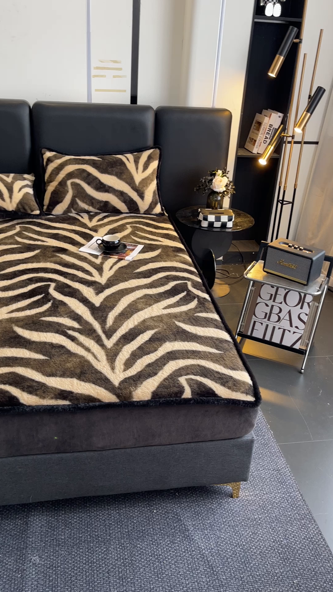 91家纺网 家纺一手货源 找家纺 极简 2025新款牛奶绒保暖单床笠 床笠单件 弗洛朗-蓝