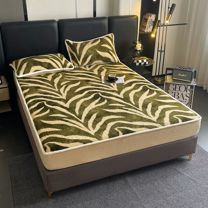 91家纺网 家纺一手货源 找家纺 极简 2025新款牛奶绒保暖单床笠 床笠单件 弗洛朗-绿