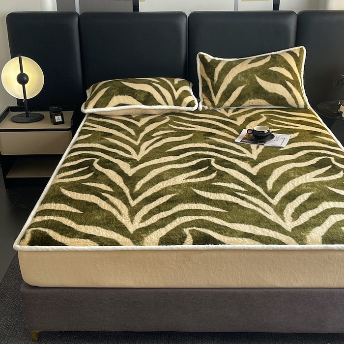 91家纺网 家纺一手货源 找家纺 极简 2025新款牛奶绒保暖单床笠 床笠单件 弗洛朗-绿