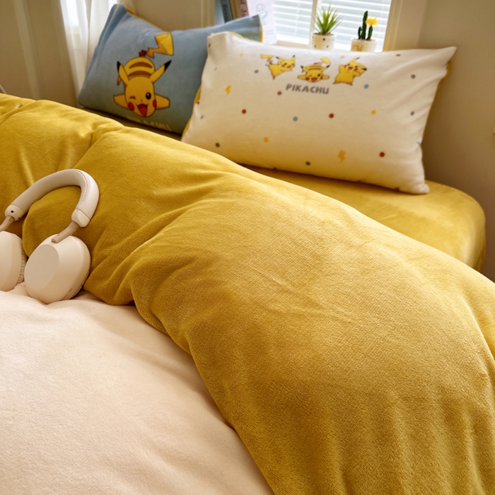 91家纺网 家纺一手货源 找家纺 徕米家居 2025新款A类牛奶绒毛巾绣卡通四件套 闪电皮卡丘