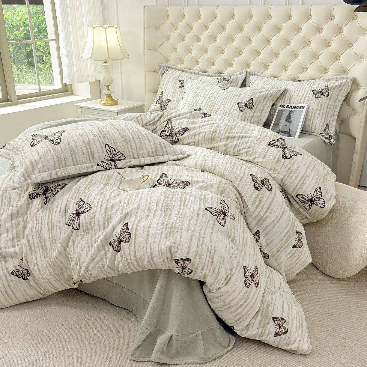 91家纺网 家纺一手货源 找家纺 （总）未来家居 2025新款赫本风印花款提花绒四件套