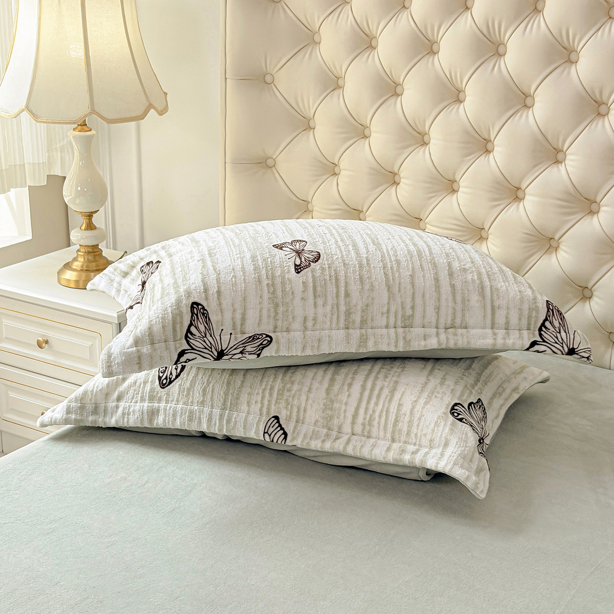 91家纺网 家纺一手货源 找家纺 （总）未来家居 2025新款赫本风印花款提花绒四件套